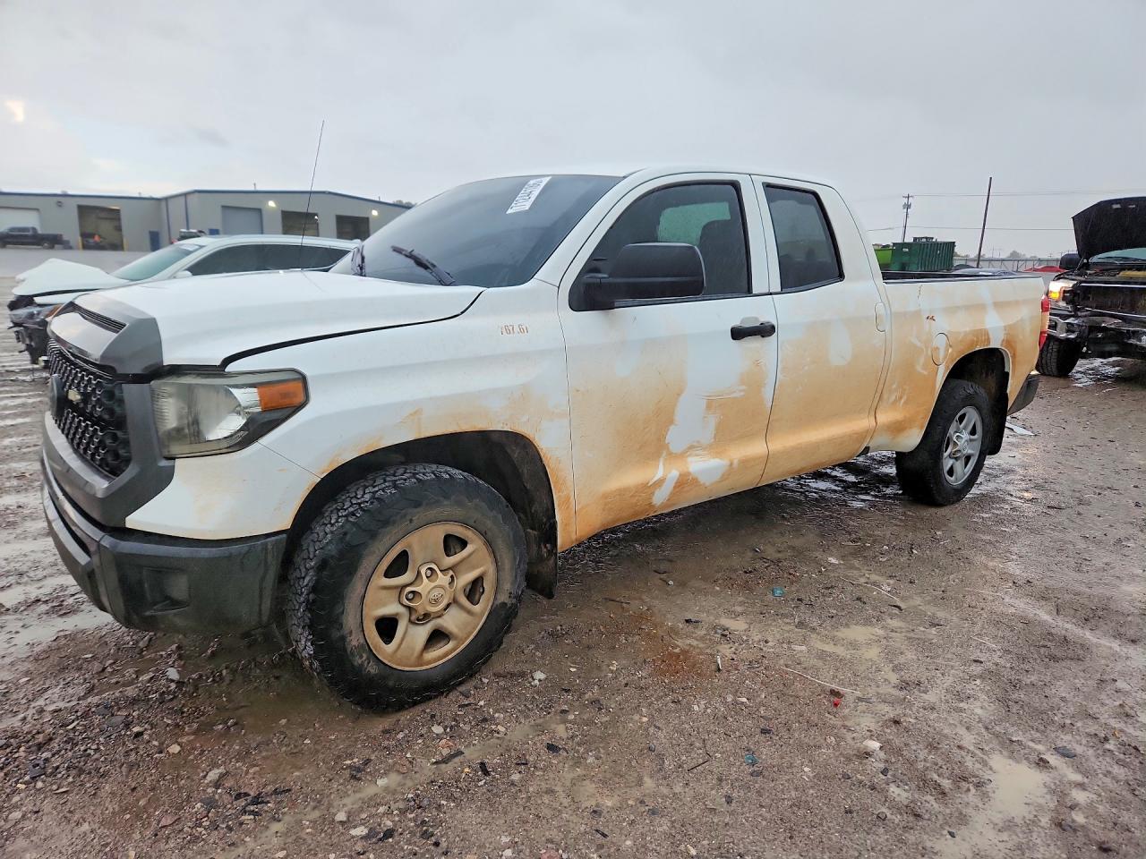 2019 TOYOTA TUNDRA SR5 Grade — Front 3/4