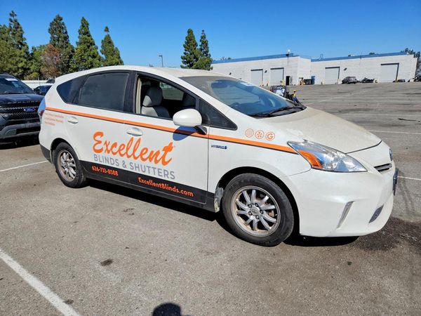 2012 TOYOTA PRIUS V TW — Passenger 3/4