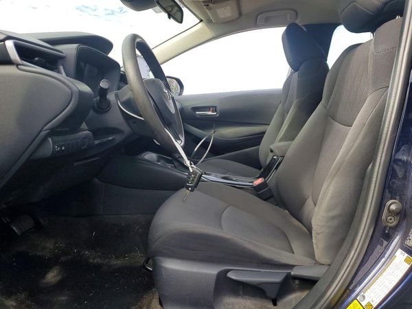 2020 TOYOTA COROLLA LE — DENT