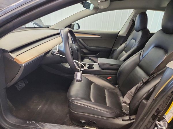 2022 TESLA MODEL 3 — DENT