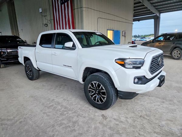 2023 TOYOTA TACOMA SR5 — Passenger 3/4