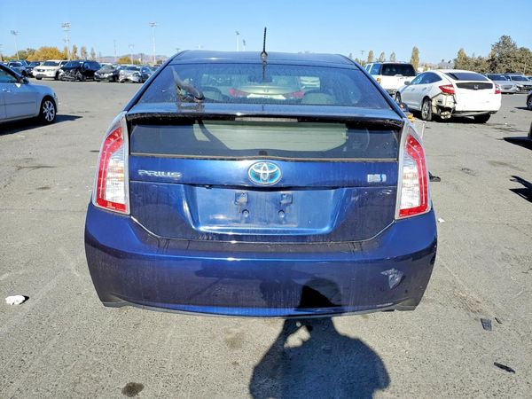 2015 TOYOTA PRIUS — DIRR