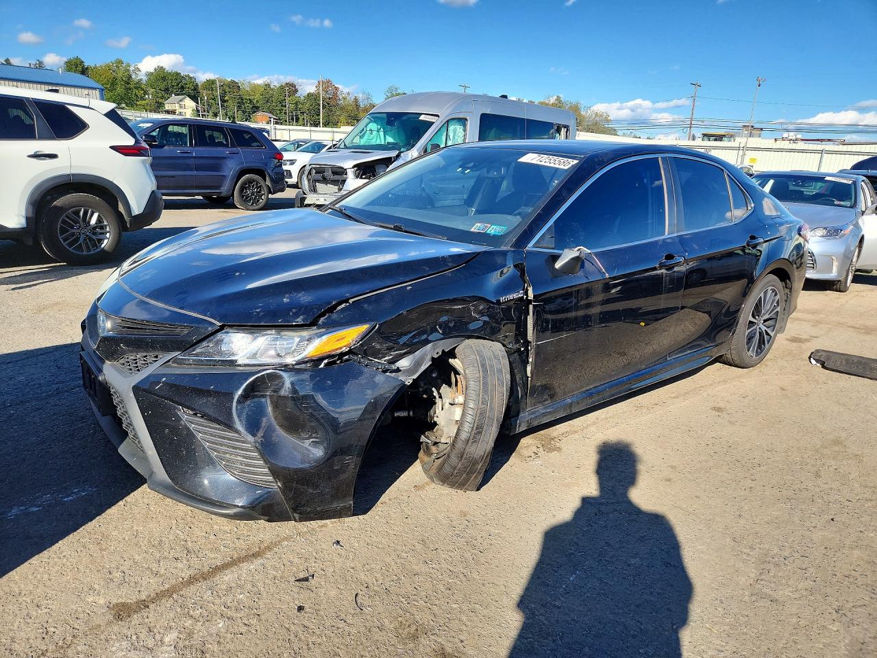 2020 TOYOTA CAMRY — Front 3/4