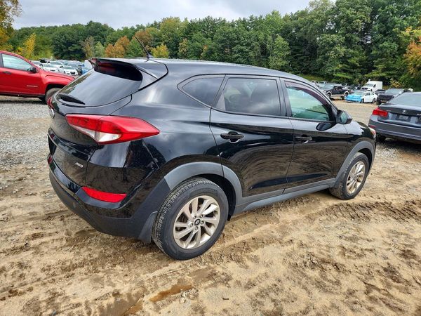 2018 HYUNDAI TUCSON SE Standard — PSRA