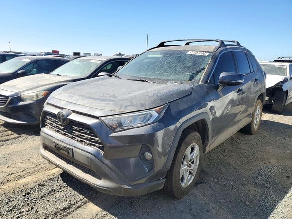 2019 TOYOTA RAV4 — DSFA — Front 3/4