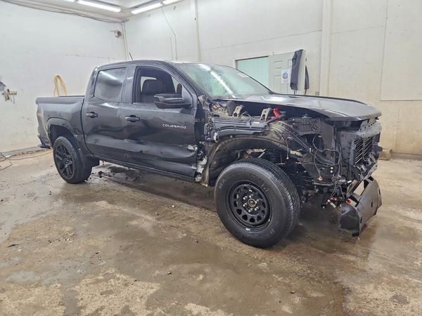 2025 CHEVROLET COLORADO Z71 — Passenger 3/4