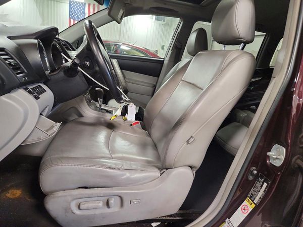 2012 TOYOTA HIGHLANDER Base/Hybrid — DENT