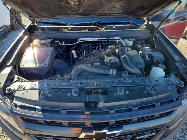 2019 CHEVROLET COLORADO ZR2 — Engine bay