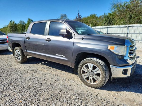 2016 TOYOTA TUNDRA SR5 — Passenger 3/4