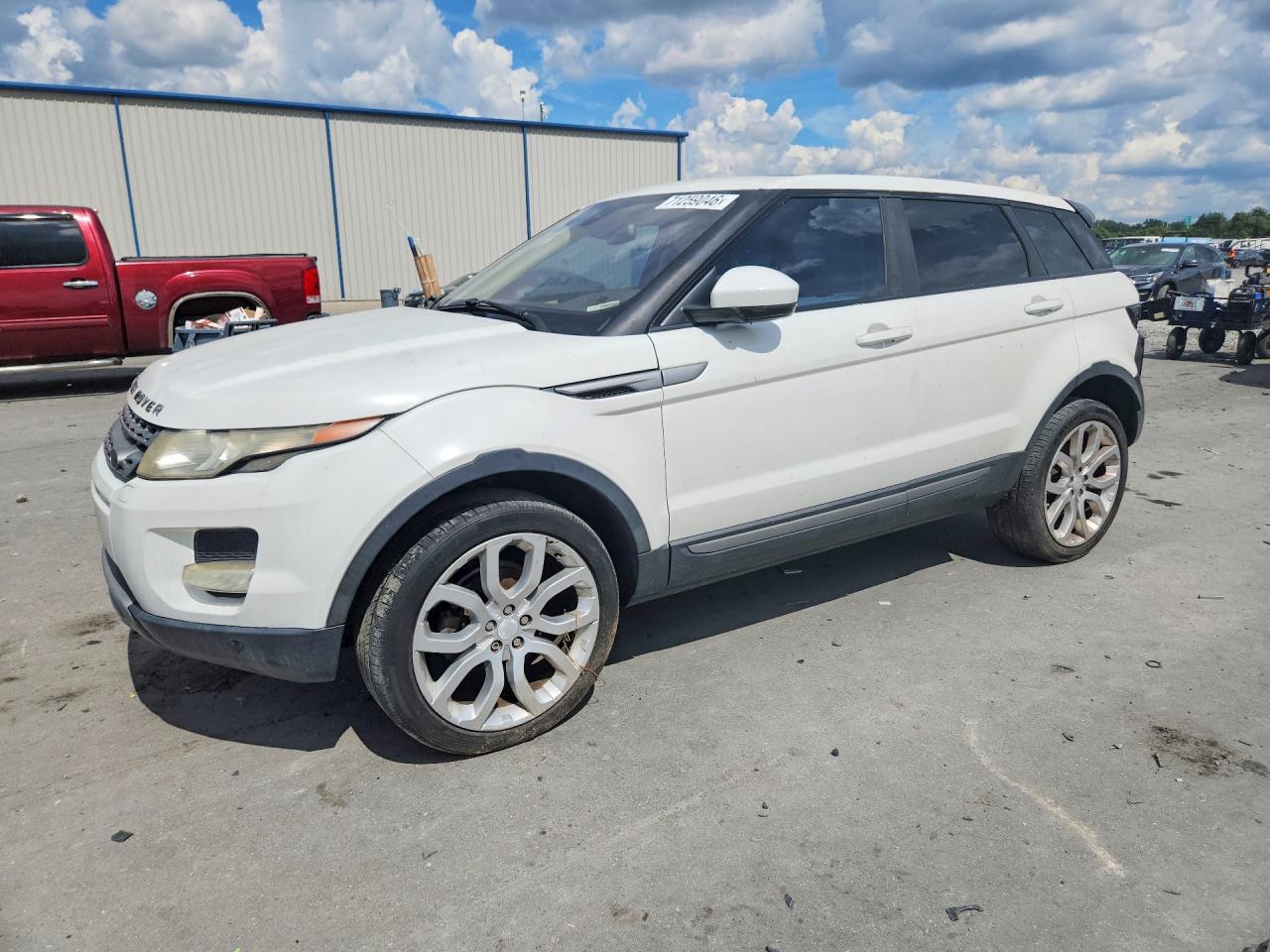 2015 LAND ROVER RANGEROVER Pure Plus — Front 3/4