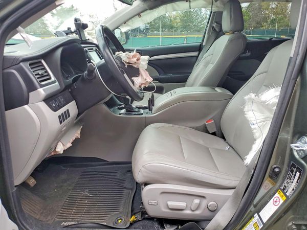 2018 TOYOTA HIGHLANDER SE/XLE — DENT