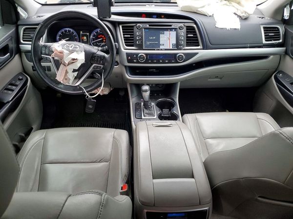 2018 TOYOTA HIGHLANDER SE/XLE — CKPT