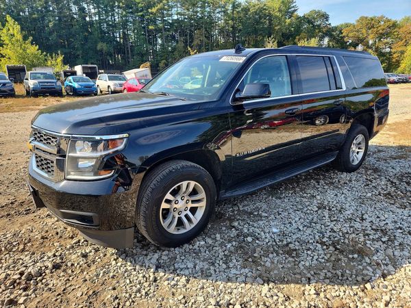 2019 CHEVROLET SUBURBAN LT — Front 3/4