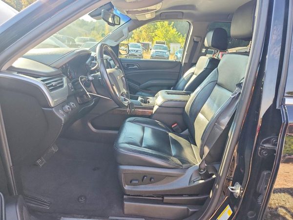 2019 CHEVROLET SUBURBAN LT — DENT