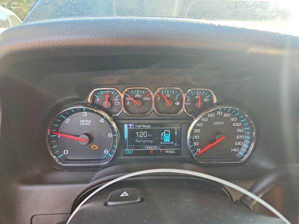 2019 CHEVROLET SUBURBAN LT — ODOM