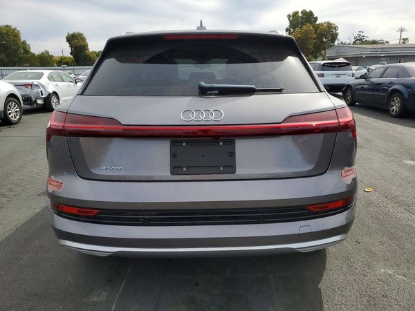 2019 AUDI E-TRON e-tron quattro Prestige — DIRR