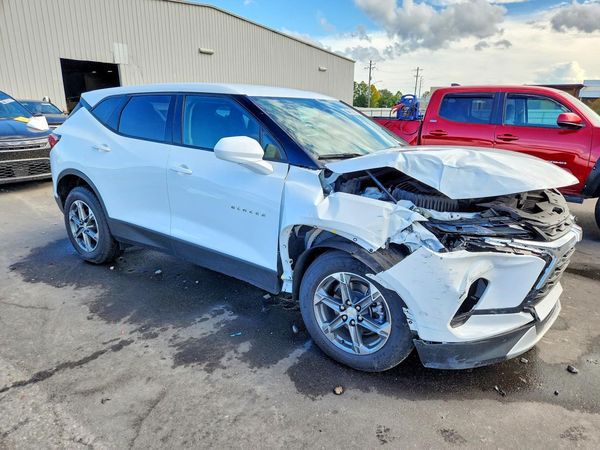2025 CHEVROLET BLAZER 2LT — Passenger 3/4