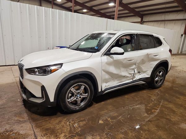 2026 BMW X1 xDrive28i — Front 3/4