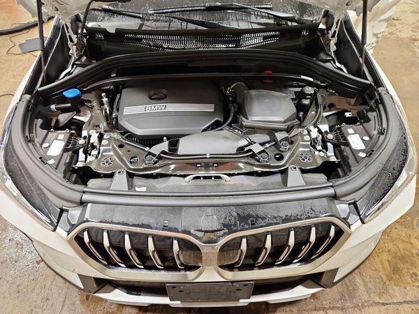 2026 BMW X1 xDrive28i — Engine bay