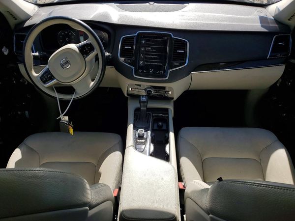 2016 VOLVO XC90 SV42 Momentum — CKPT