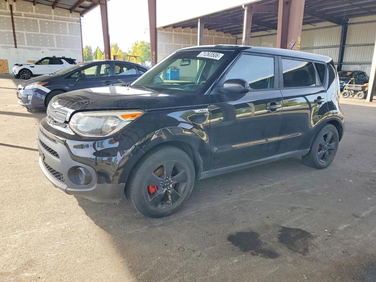 2017 KIA SOUL Base — Front 3/4