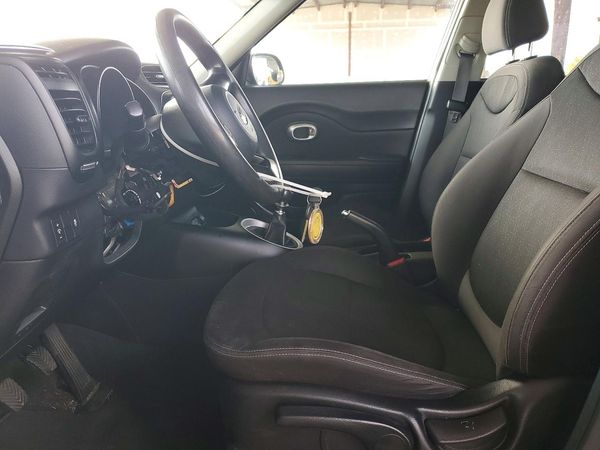 2017 KIA SOUL Base — DENT
