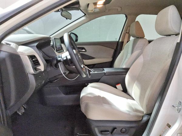 2023 NISSAN ROGUE SV — DENT