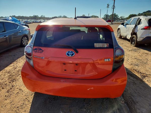 2014 TOYOTA PRIUS — DIRR