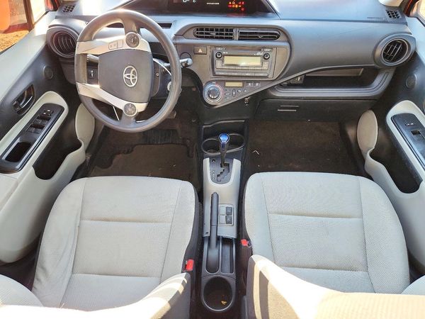 2014 TOYOTA PRIUS — CKPT