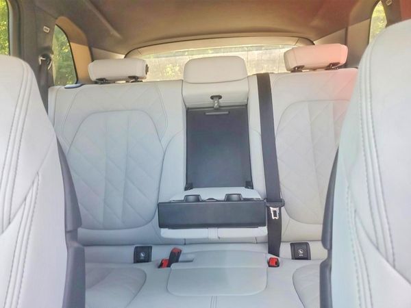 2025 BMW X5 — SUVN