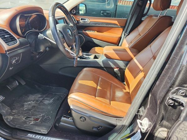 2016 JEEP GRAND CHEROKEE Summit — DENT