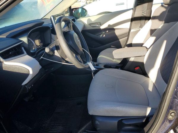 2021 TOYOTA COROLLA LE — DENT