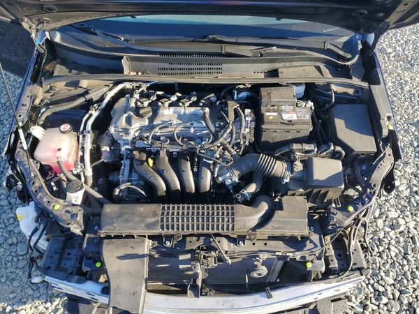 2021 TOYOTA COROLLA LE — Engine bay