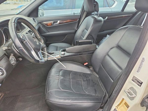 2012 MERCEDES-BENZ C-CLASS C300 4-MATIC — DENT
