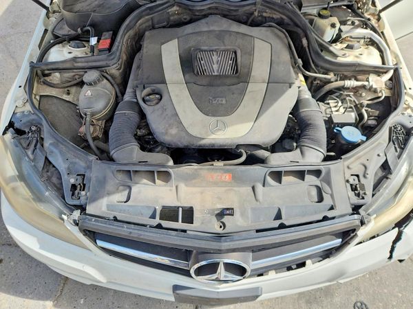 2012 MERCEDES-BENZ C-CLASS C300 4-MATIC — Engine bay