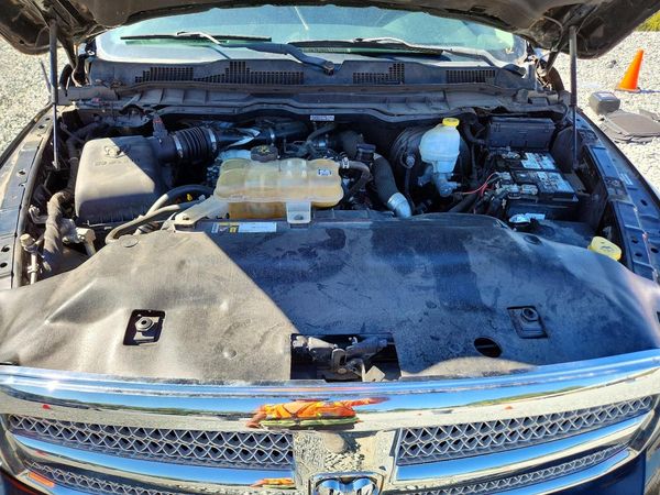 2015 RAM 1500 Longhorn — Engine bay