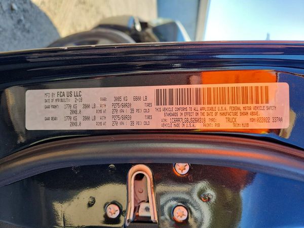 2018 RAM 1500 SLT — VINS