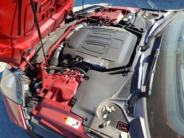2016 JAGUAR F-TYPE S — Engine bay