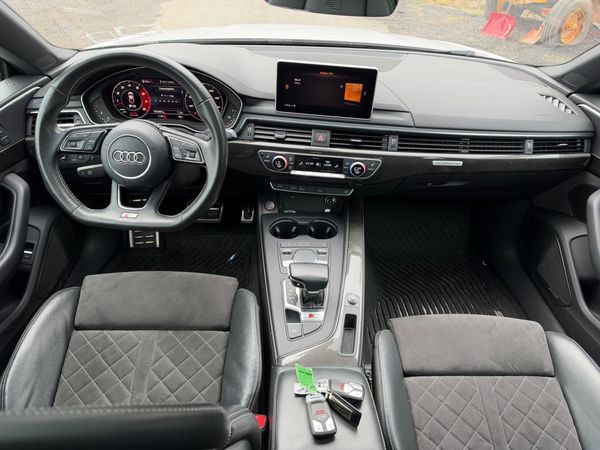 2018 AUDI S5