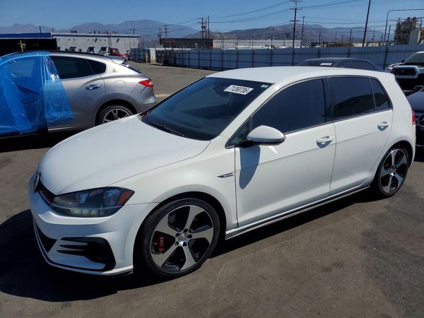 2019 VOLKSWAGEN GTI — DSFA — Front 3/4