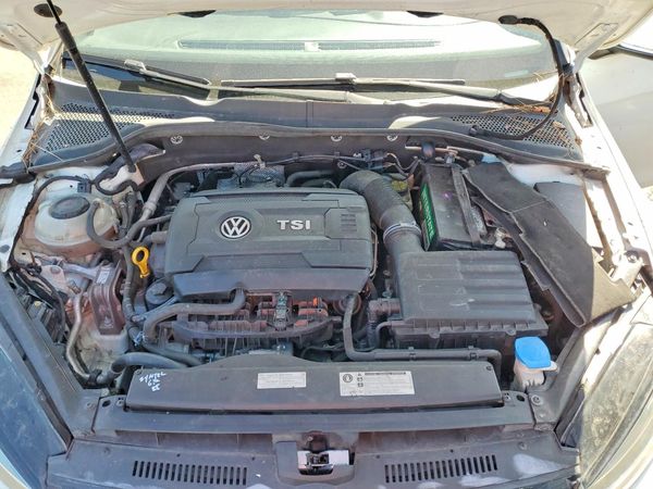 2019 VOLKSWAGEN GTI — Engine bay