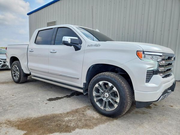 2025 CHEVROLET SILVERADO High Country — Passenger 3/4