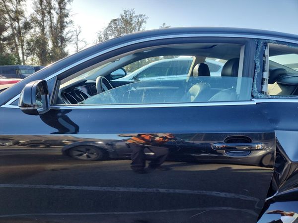 2013 AUDI A5 quattro Premium Plus — DENT