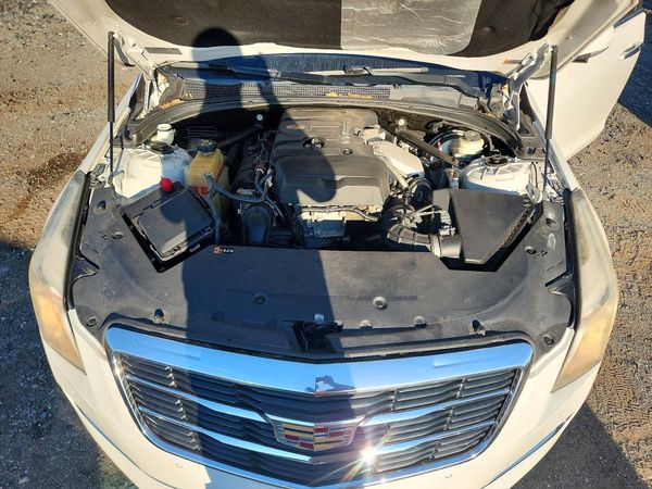 2016 CADILLAC ATS Luxury — Engine bay