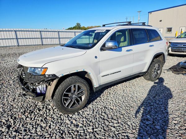 2018 JEEP CHEROKEE Limited — Front 3/4