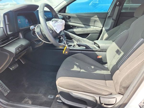 2026 HYUNDAI ELANTRA — DENT