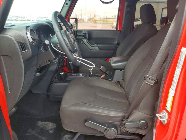 2015 JEEP WRANGLER UNLIMITED Sport — DENT