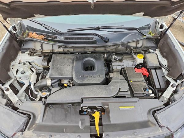 2025 NISSAN MURANO SL — Engine bay