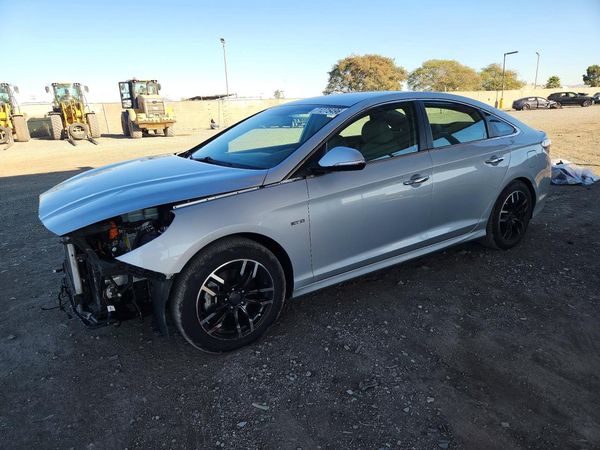 2019 HYUNDAI SONATA Hybrid SE — Front 3/4