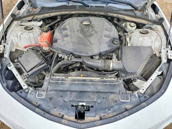 2017 CHEVROLET CAMARO 2LT — Engine bay